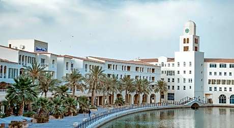 Millennium Lakeview Residence