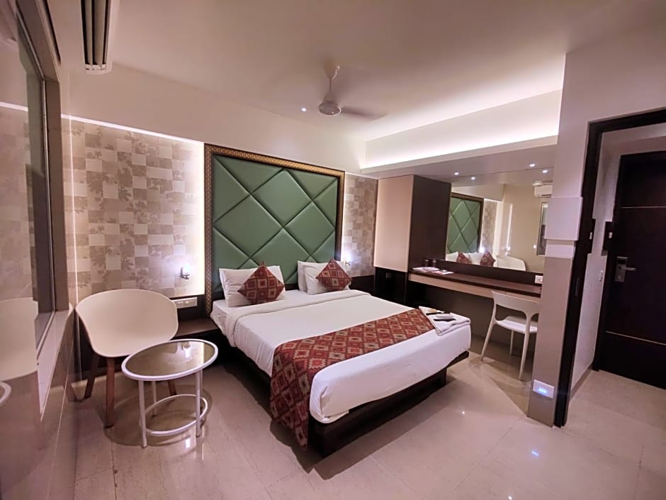 Hotel Mourya Residency