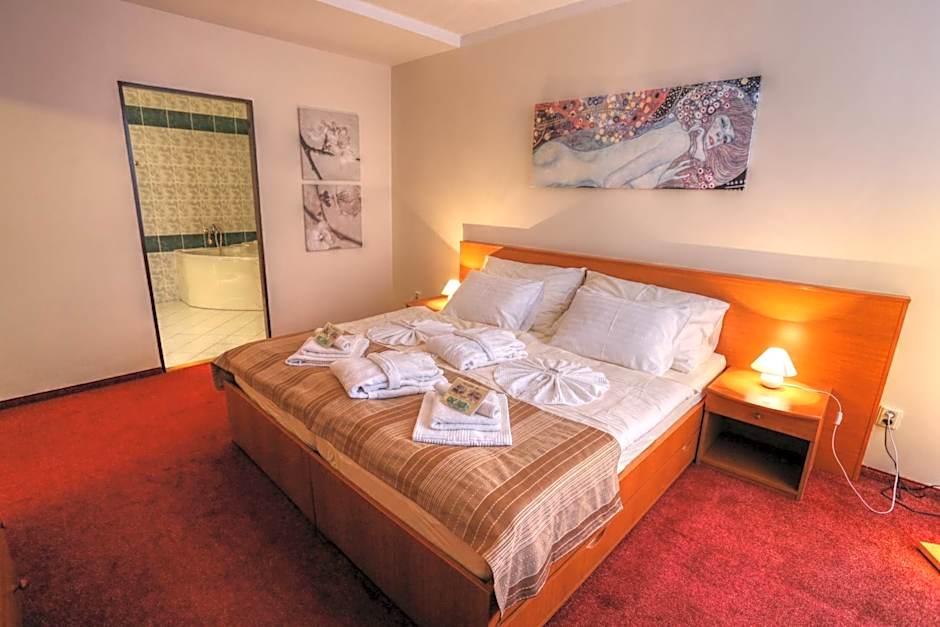 Hotel SOREA TRIGAN