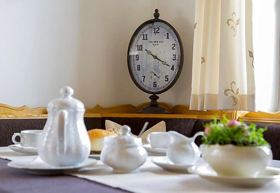 Hotel-Pension-Waldblick Garni