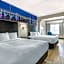 Clarion Pointe Louisville East