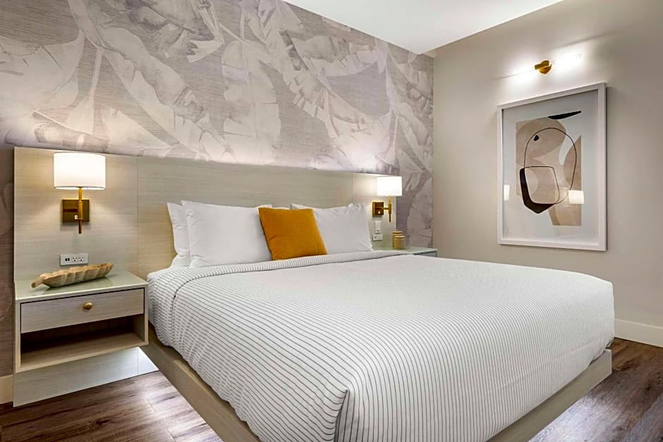 Cambria Hotel Calabasas - Malibu