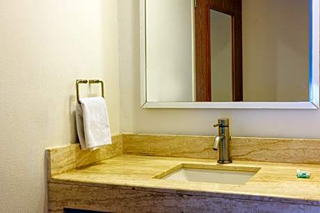 Superior Room, 1 Queen