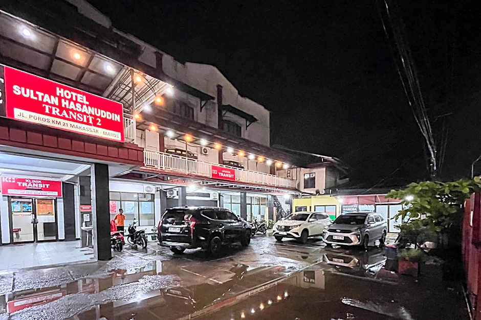 Urbanview Hotel Transit near Bandara Sultan Hasanuddin – Maros, CA