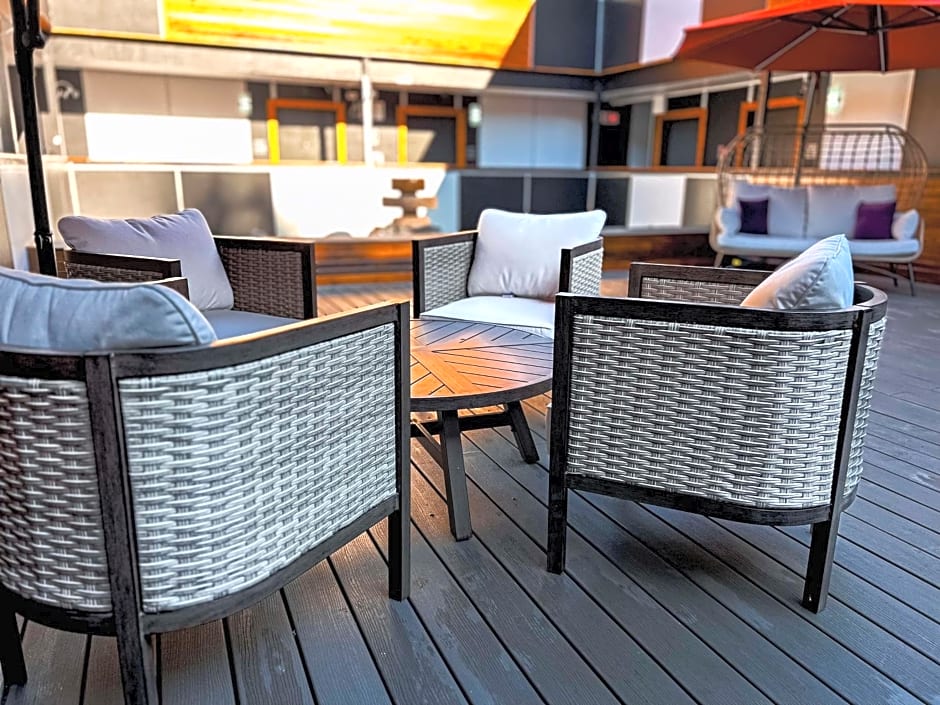 Coast Metro Vancouver Hotel