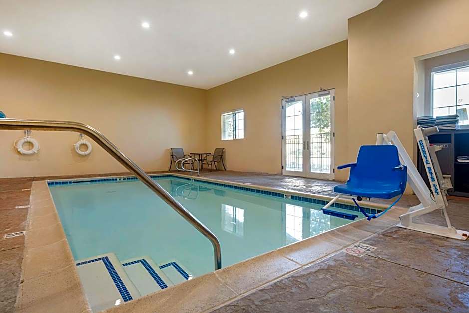 Best Western Plus Temecula Wine Country Hotel & Suites