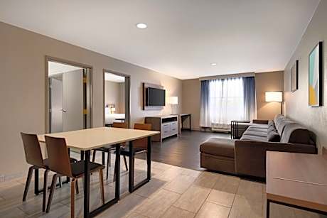 1 King Bed, Mobility Accessible Suite, 2 Sofa Beds, Non-Smoking