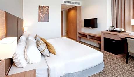 Executive Superior King Room - Non-Smoking