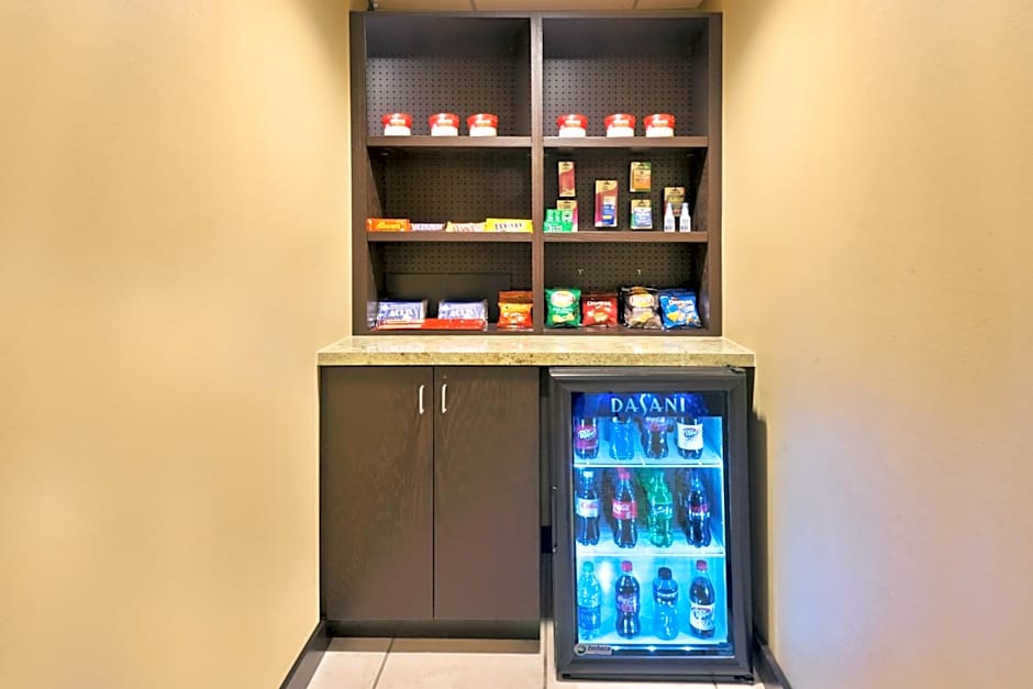 Holiday Inn Express Hotel & Suites Colby By IHG