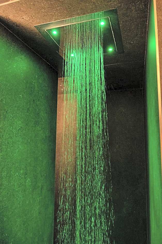 Aura Relais