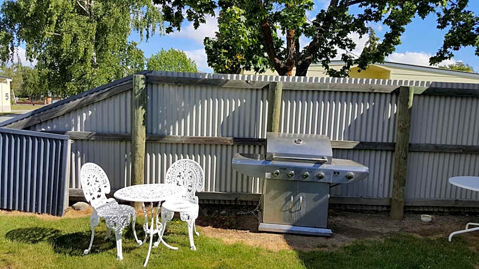 High Country Lodge, Motels & Backpackers
