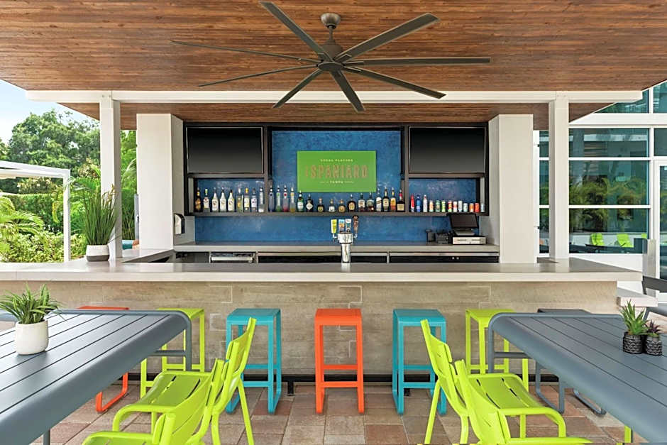 Hotel Alba Tampa, Tapestry Collection By Hilton