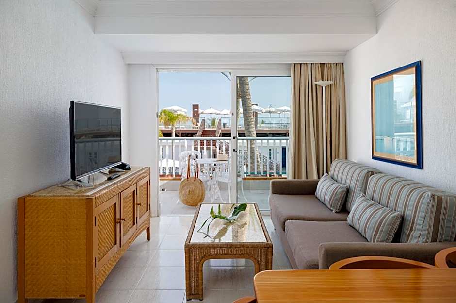 Plus Fariones Apartamentos