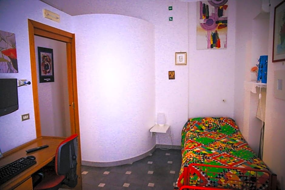 La Rosa Di Rebecca – Monopoli, LA