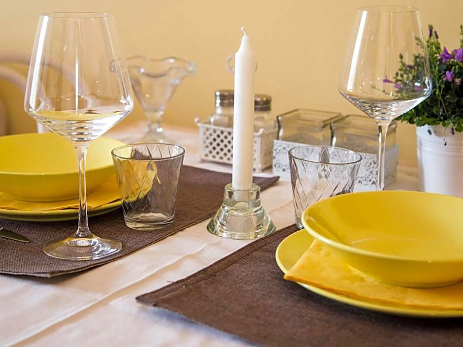 BellaSirmione Holiday Apartments