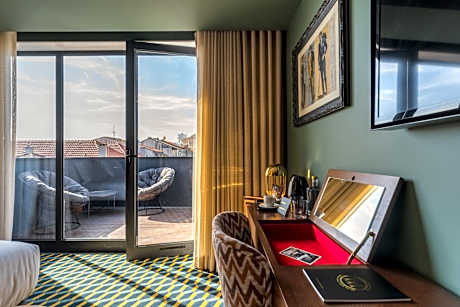 The Convo Porto Hotel & Apartment