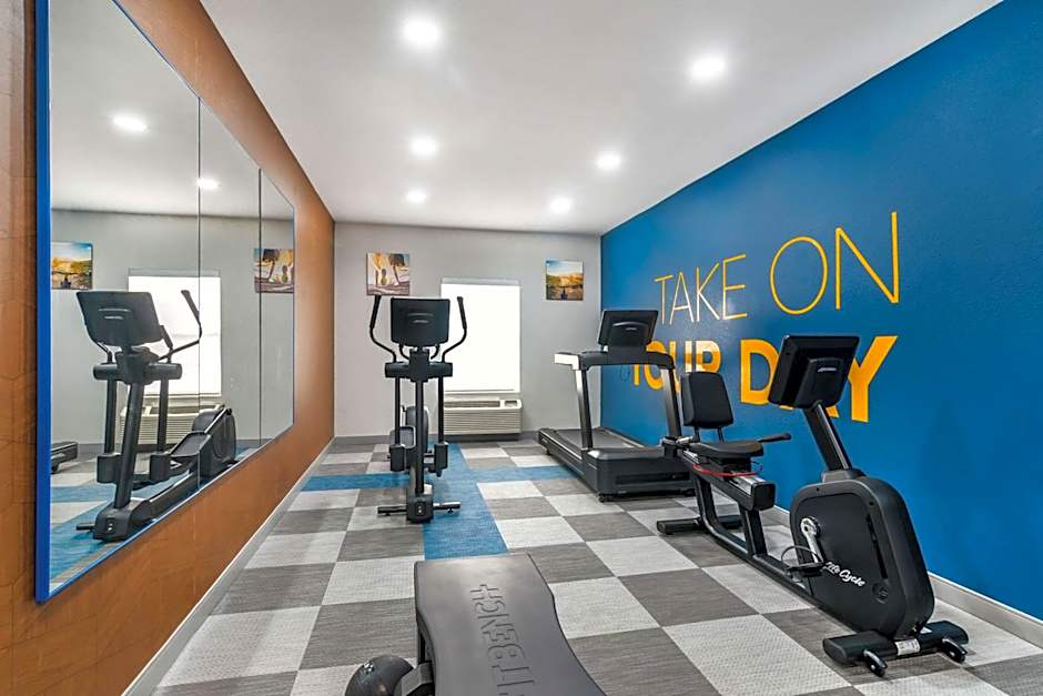 Comfort Inn & Suites - Chesterfield
