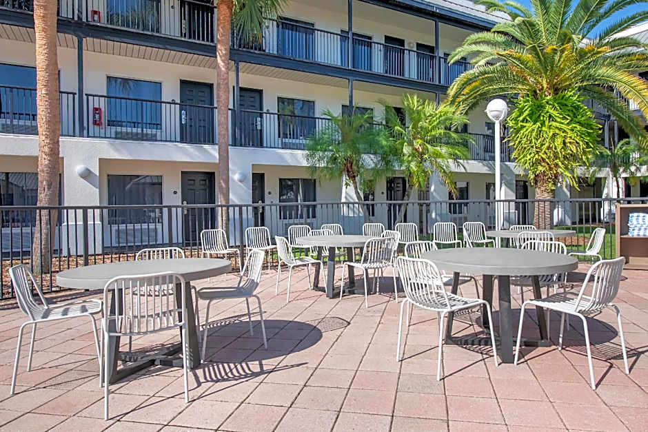 voco Kissimmee Orlando by IHG