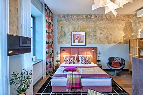 Studio with Balcony
