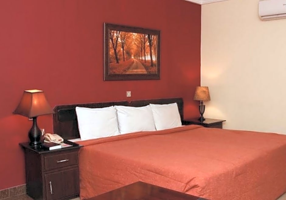 AGURA Hotel