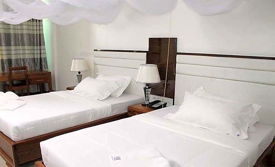 Nefaland Hotel