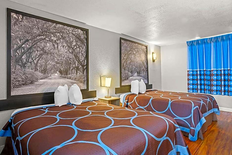 Super 8 by Wyndham Hardeeville/Savannah North