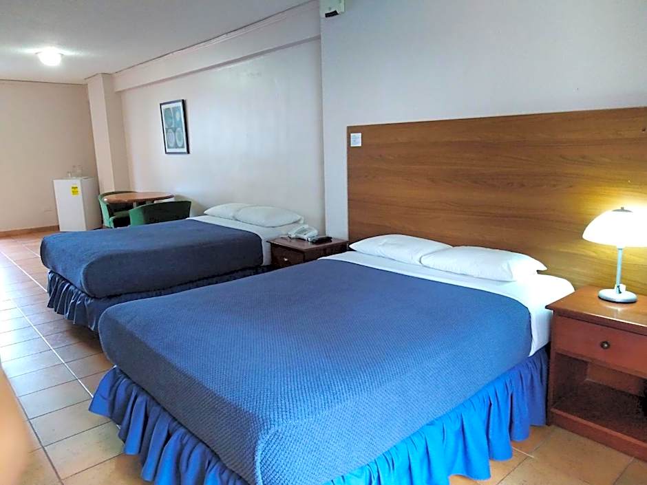 Hotel Tower House Suites