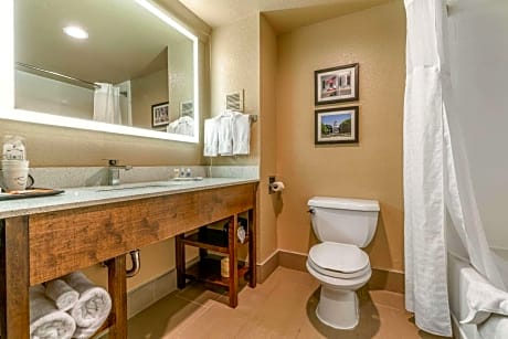 King Suite with Two King Beds - Non-Smoking