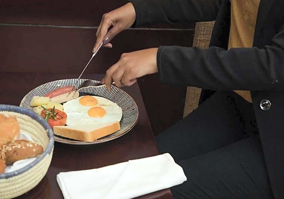 Best Western Plus Pearl Addis