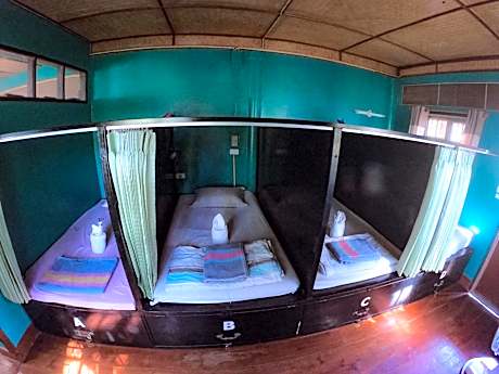 Quadruple Room with Shared Bathroom