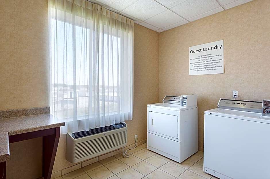 Holiday Inn Express Hotel & Suites Byram By IHG