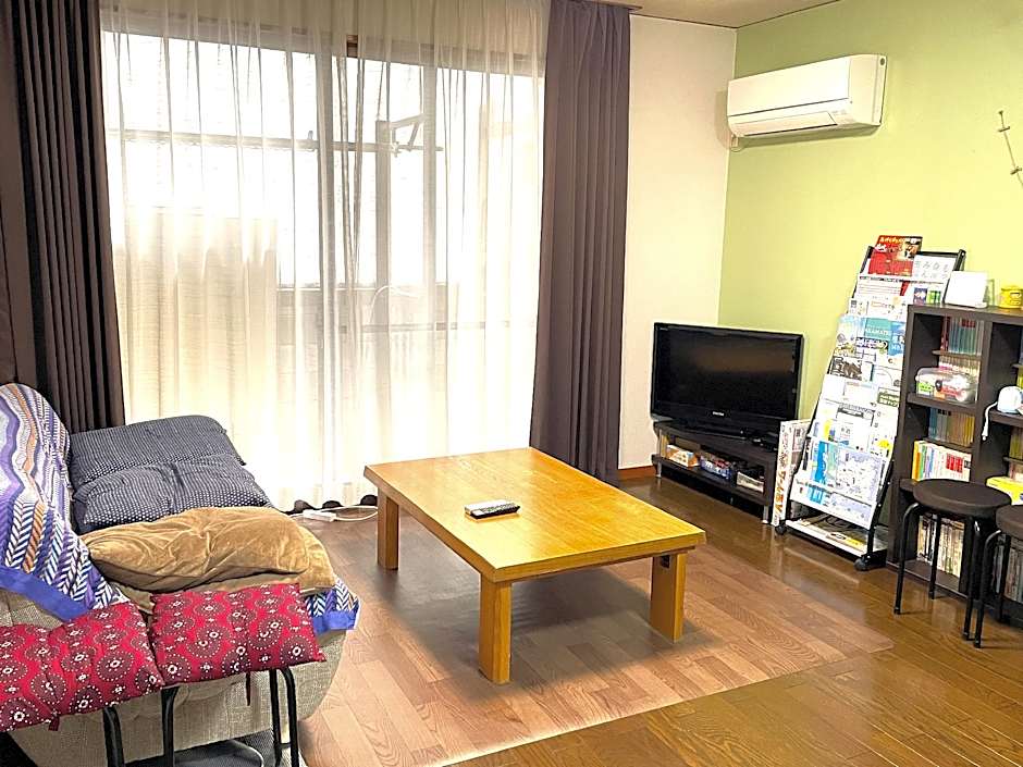 Takamatsuguesthouse AKANE