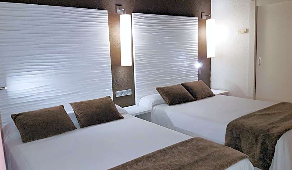 Photo 1 of 5 of Quadruple Room (2 Adults + 2 Children)