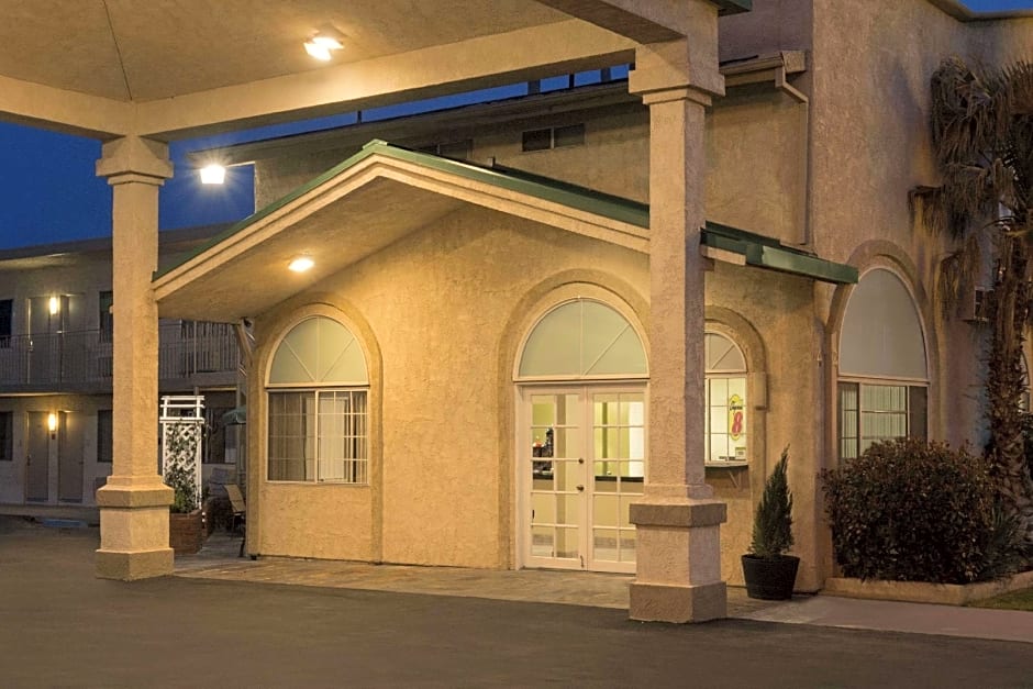 Super 8 by Wyndham Ridgecrest