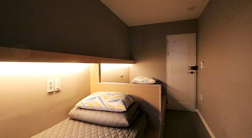 Blueboat Hostel Gyeongju