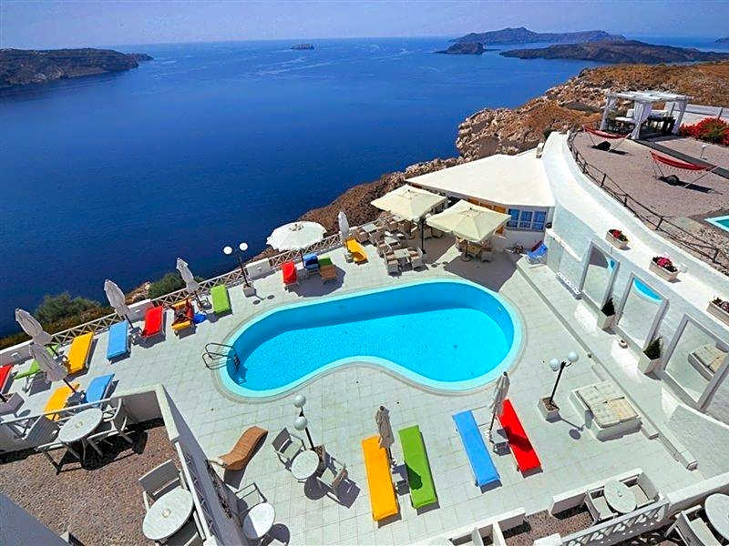 Artemis Suites Hotel