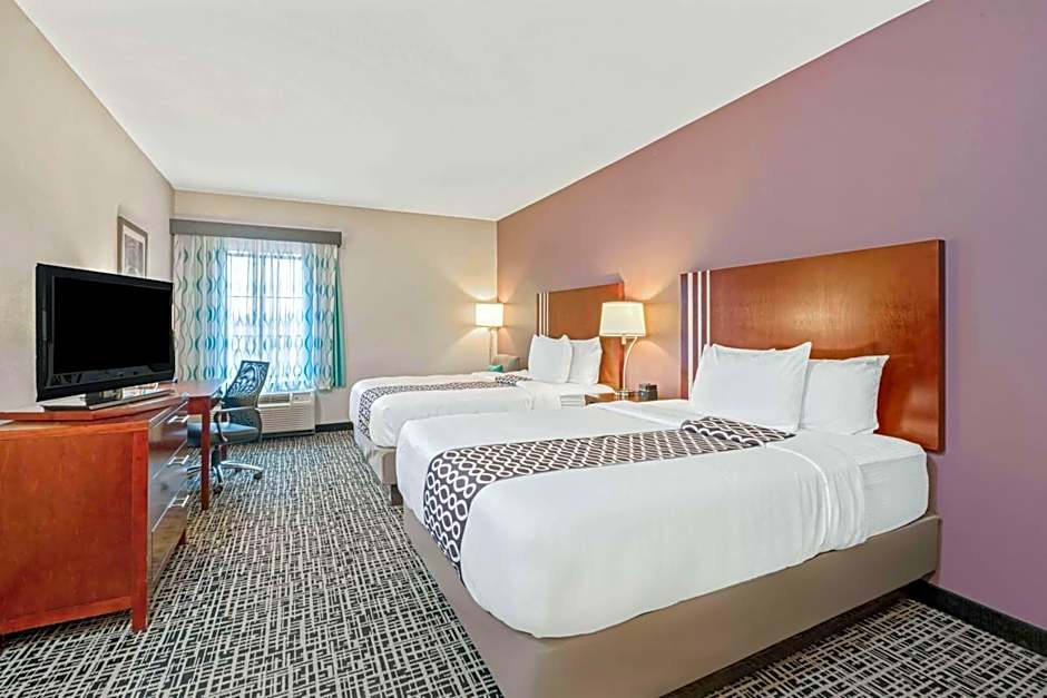La Quinta Inn & Suites by Wyndham Oklahoma City Yukon