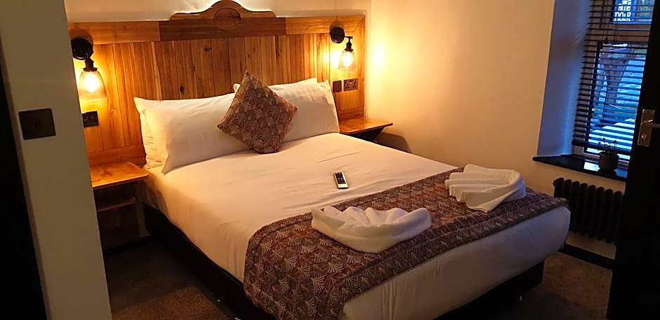 Photo 1 of 8 of Superior 1 King Bed