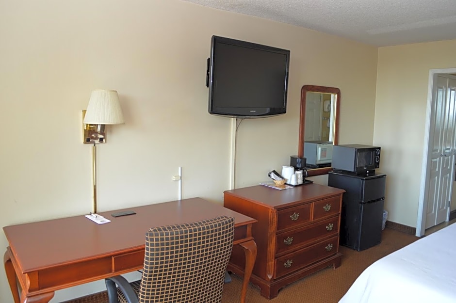 Ontario Airport Inn