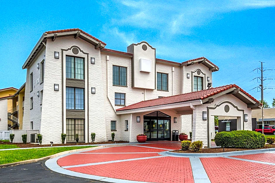 Quality Inn Hampton - Newport News