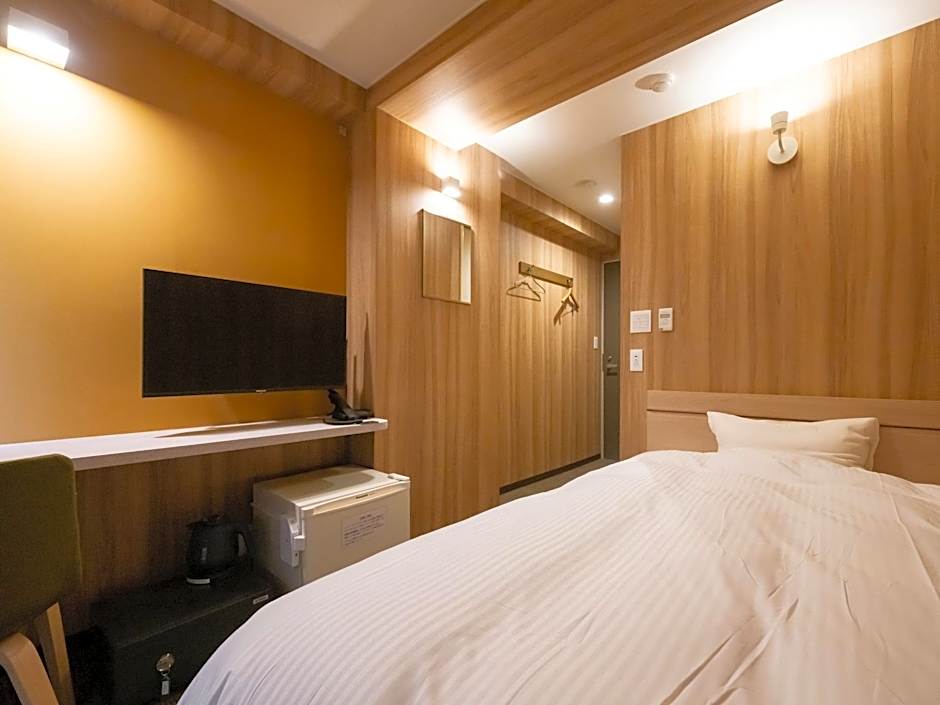 Photo 1 of 3 of Single Room Non-Smoking