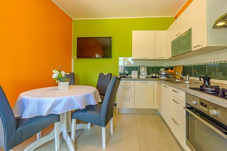 House Violet with seaview