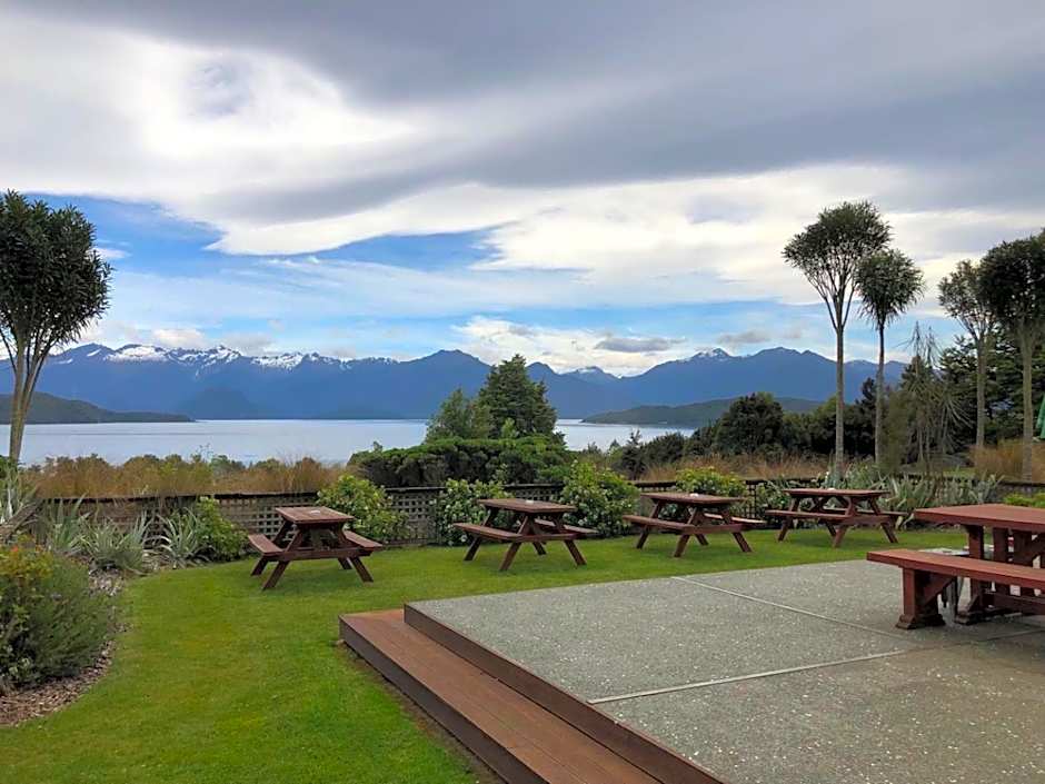 Manapouri Lakeview Motor Inn