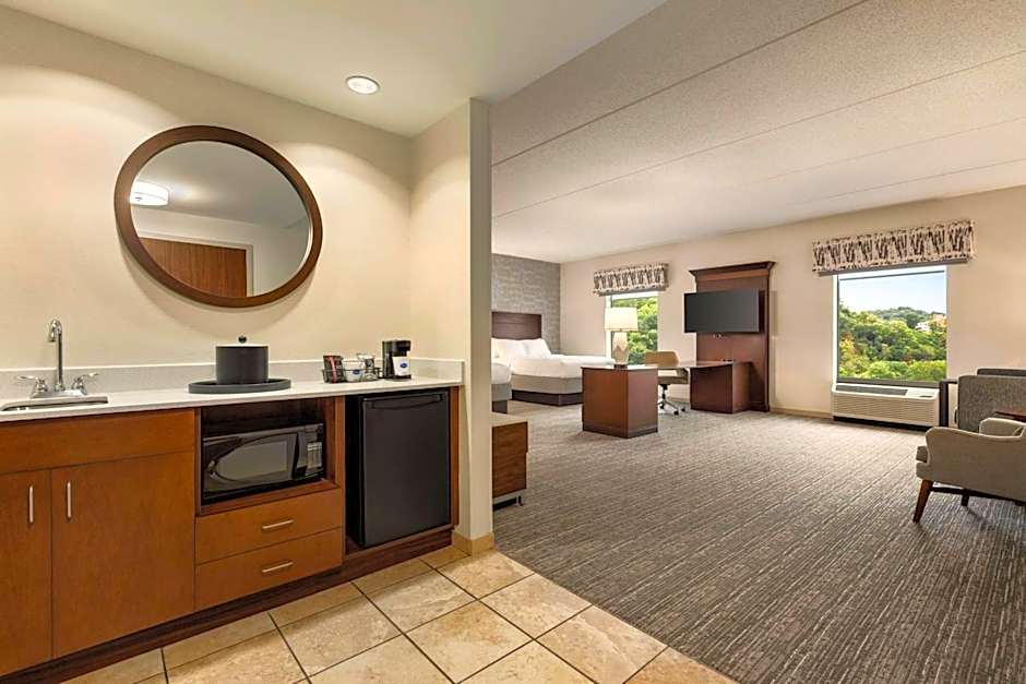 Hampton Inn By Hilton & Suites Pittsburgh/Waterfront-West Homestead