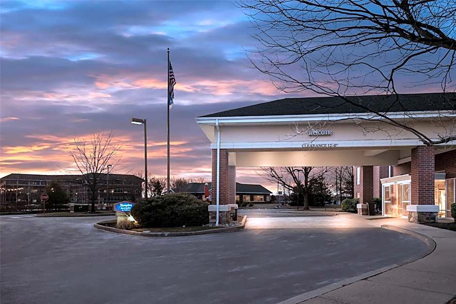 Hampton Inn By Hilton & Suites Newtown