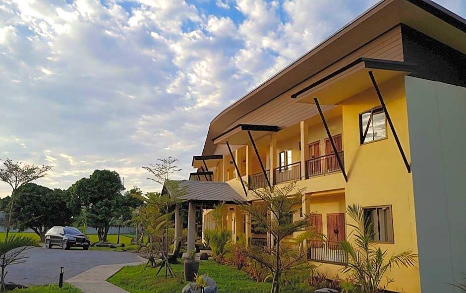 Baan Sakuna Hotel