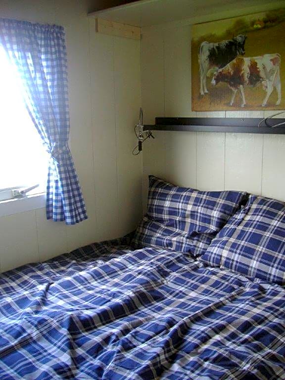 Your Cozy Waggon At The Cows' Paradise – Amsterdam, NY