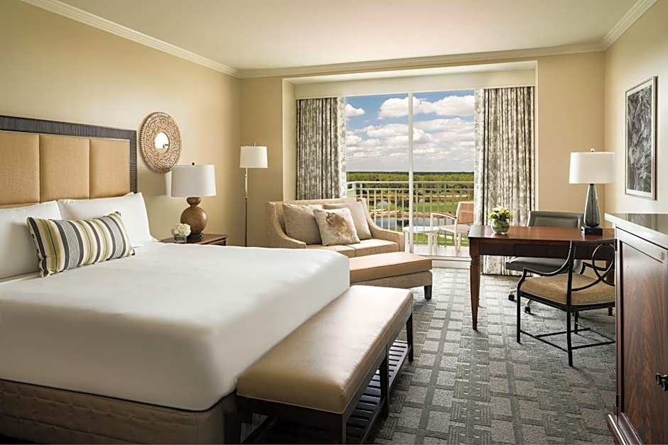 The Ritz-Carlton Naples, Tiburón