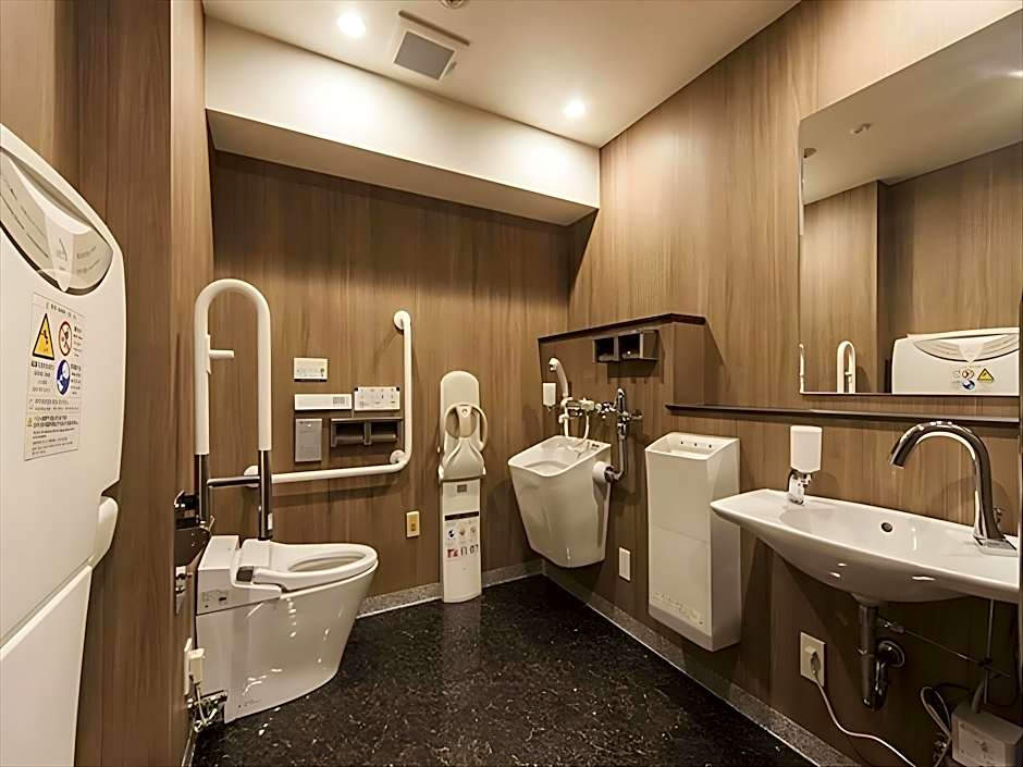 Apa Hotel Ochanomizu-Ekikita