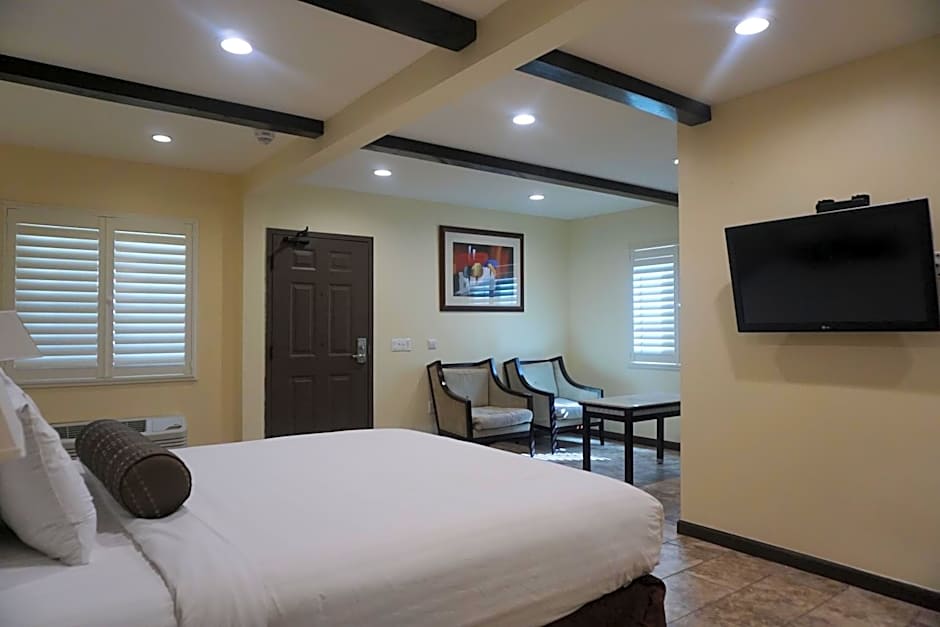 Tuscan Garden Inn